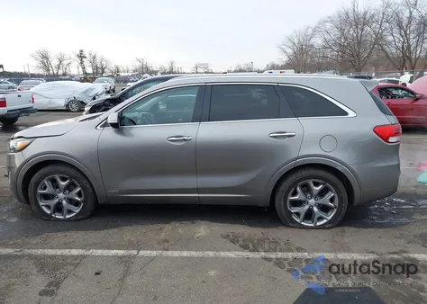 2017 Kia Sorento 3.3L Sx z USA, uszkodzony, nr VIN 5XYPKDA51HG223552